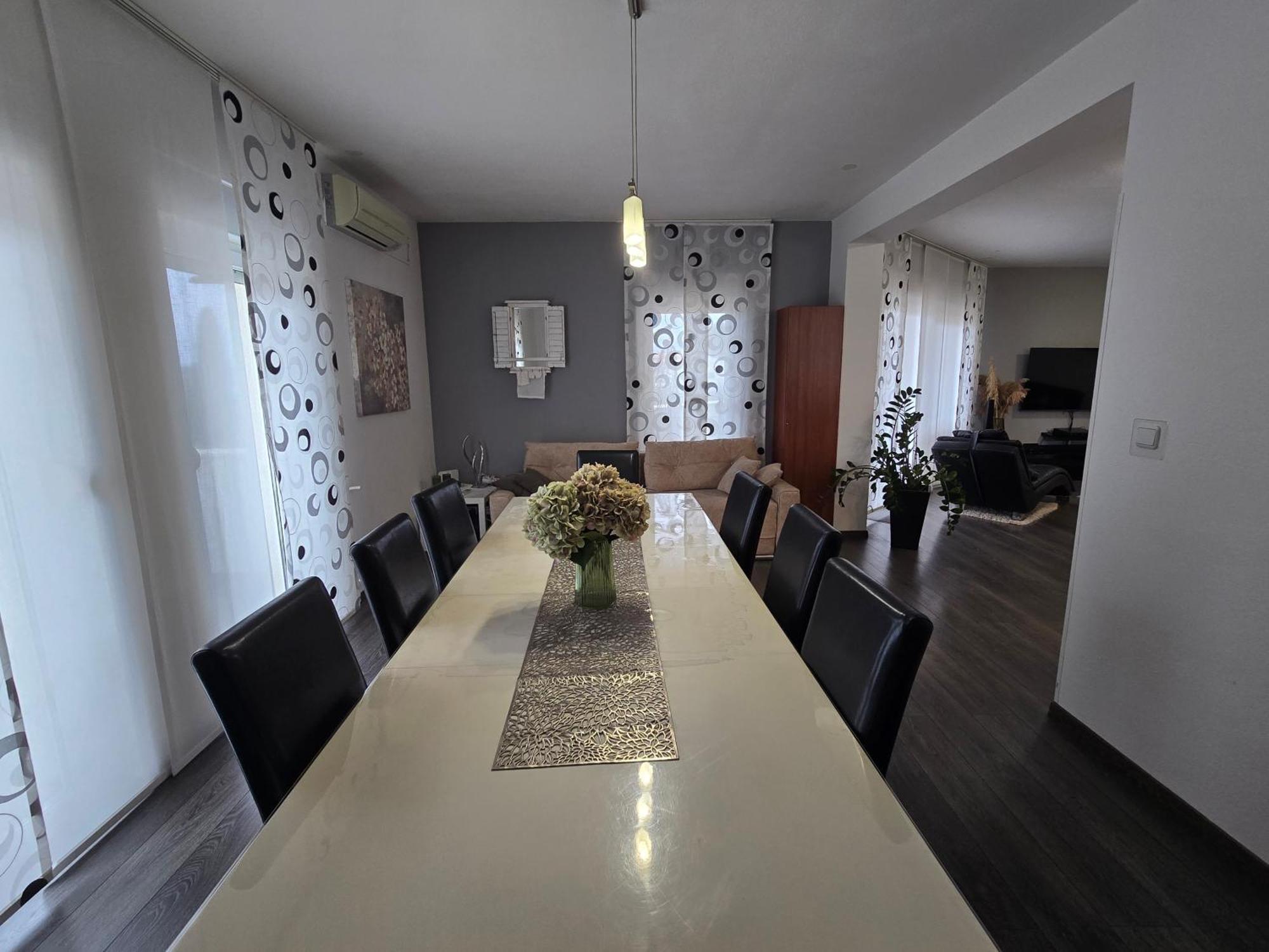 3 Bedrooms Apartman Dmt Kastela Exterior photo